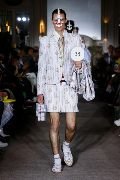 Look 50